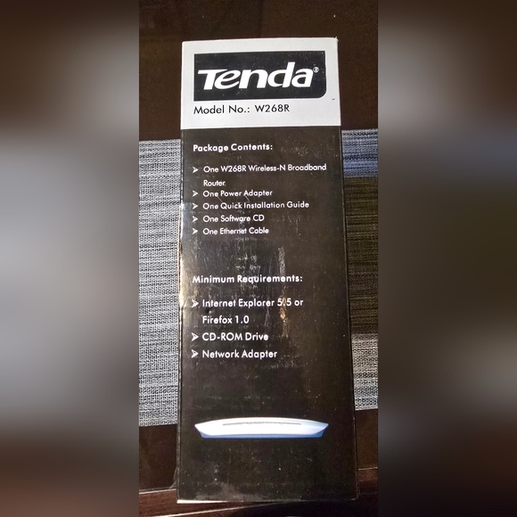 D-Link White Wireless Router - Picture 3 of 6